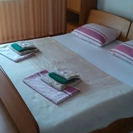 In Near Paklenica Holiday home Starigrad Paklenica