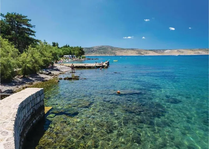 In Near Paklenica Сasa de vacaciones Starigrad Paklenica