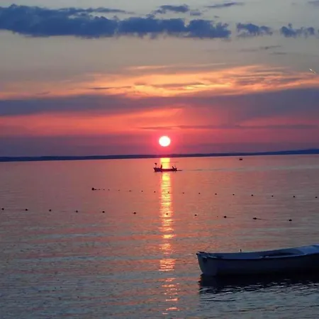 Holiday home Seaside In With Garden And Balcony Starigrad Paklenica