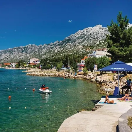 Σπίτι διακοπών In Near Paklenica *