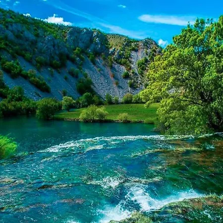 Σπίτι διακοπών In Near Paklenica Starigrad Paklenica